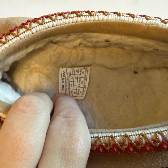 UGG Tan Mules with Red Trim - Picture 3 of 5